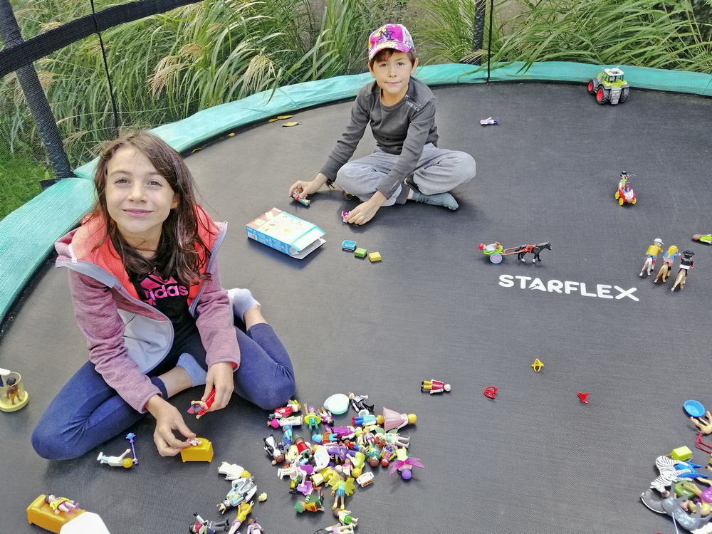 Trampoline Extérieur Enfant 305 Cm Avec Filet De Sécurité Coussins De  Protection Éche à Prix Carrefour