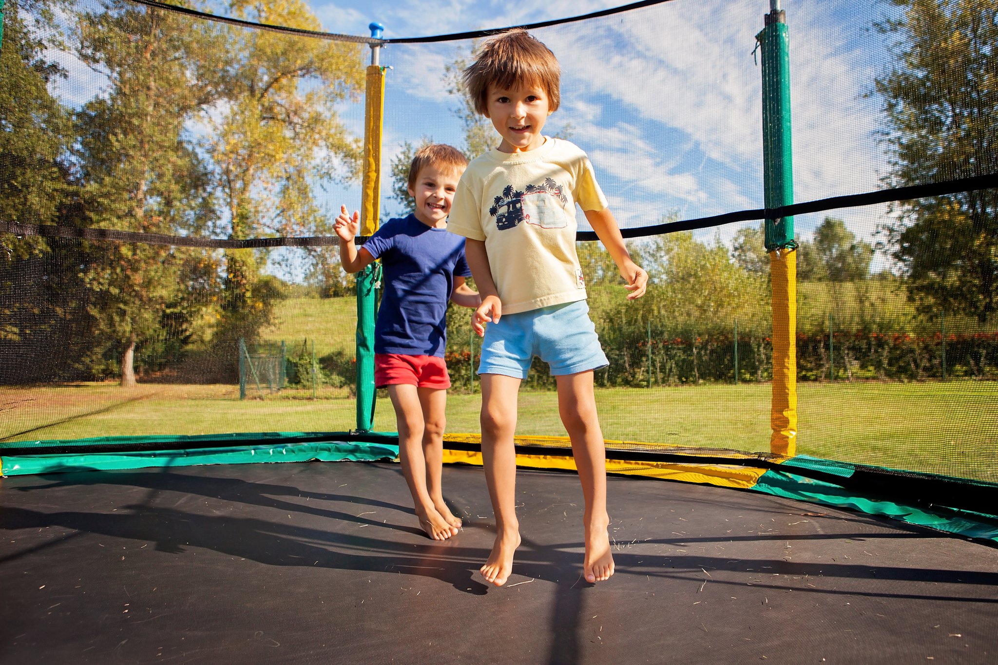 trampoline exterieur enfant