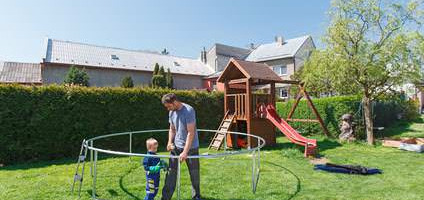 Trampoline locatie: waar in de tuin om uw trampoline te installeren