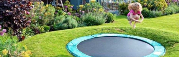 Unterirdisches Trampolin versus 4m Oberflächentrampolin