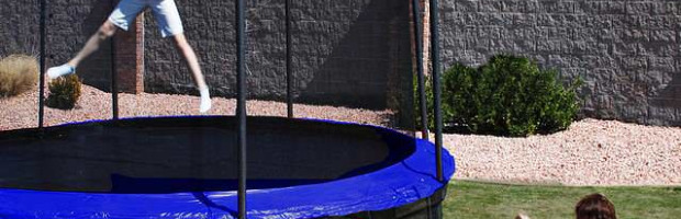 Accessoires pour trampoline : 5 éléments que vous devriez penser lors de votre achat trampoline